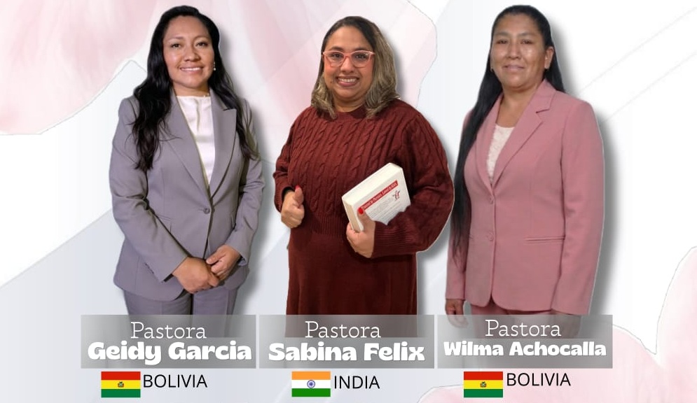 Expositoras del Congreso: Pastora Geidy Garcia, Pastora Sabina Felix y Pastora Wilma Achocalla